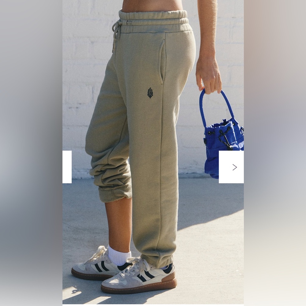 NWOT Free People FP Movement A Cut Above Slim Joggers Sweatpants Sage Green XS